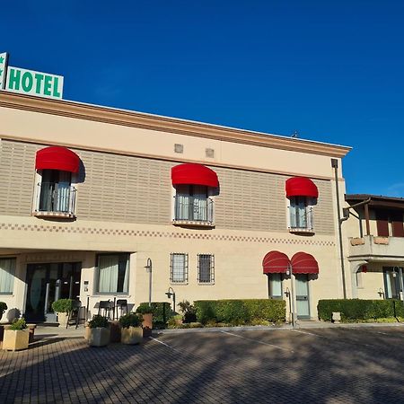 Hotel Lenotel Экстерьер фото