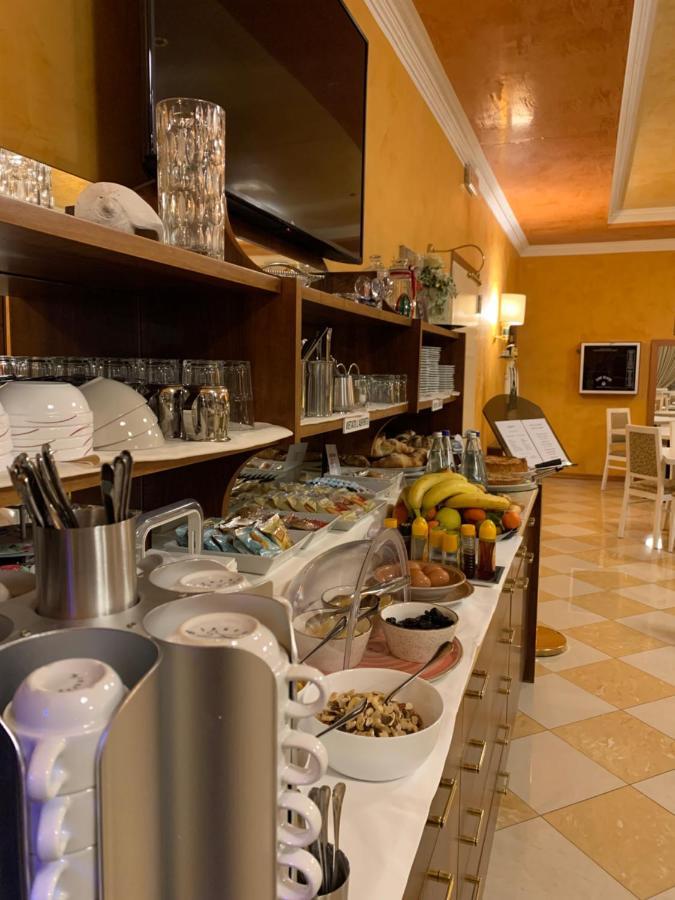 Hotel Lenotel Экстерьер фото