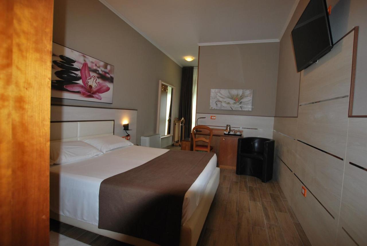 Hotel Lenotel Экстерьер фото
