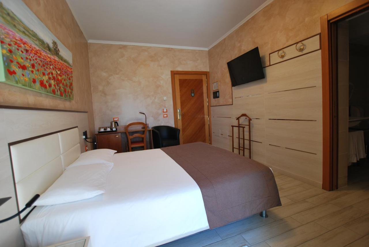 Hotel Lenotel Экстерьер фото