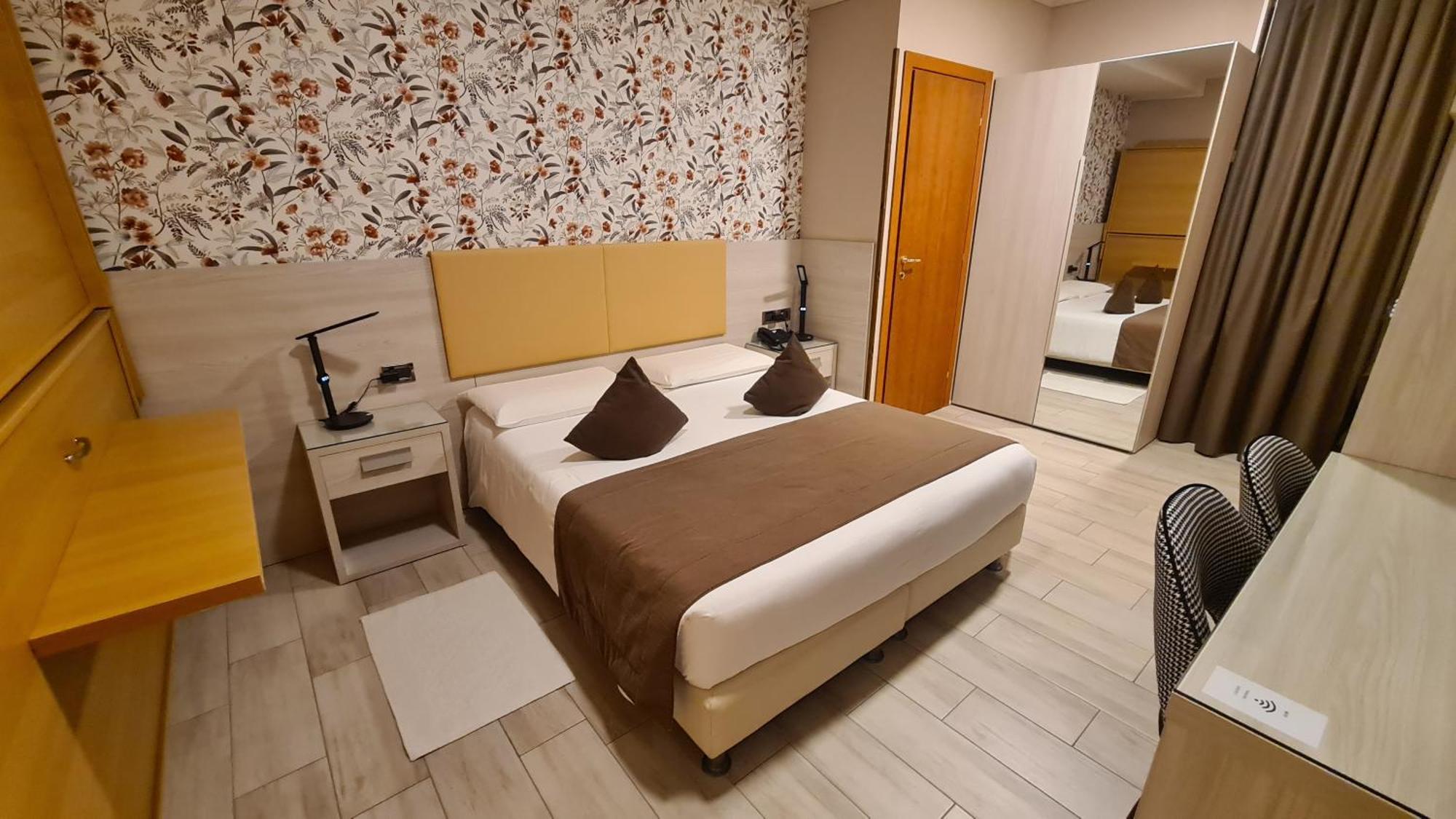 Hotel Lenotel Экстерьер фото