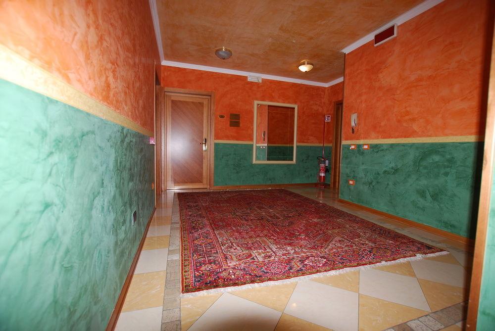 Hotel Lenotel Экстерьер фото